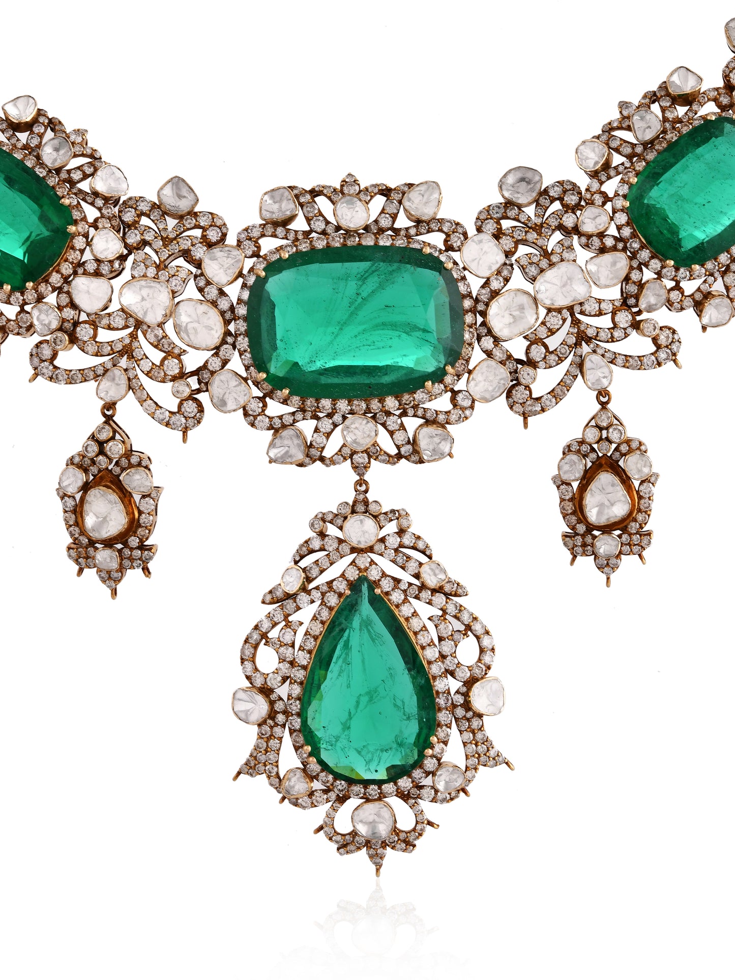 Tarangini emerald chokar