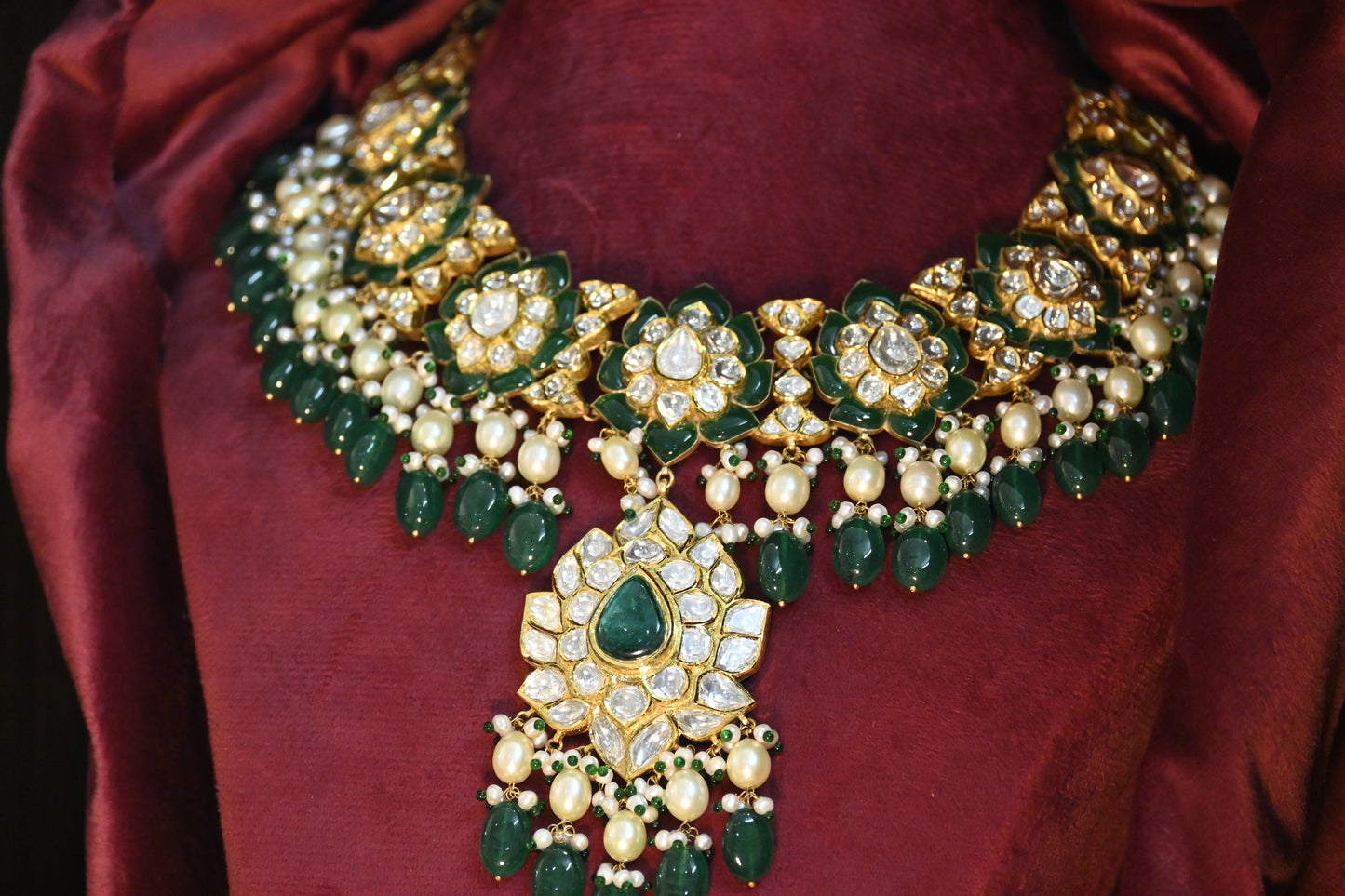 Emerald floral chokar