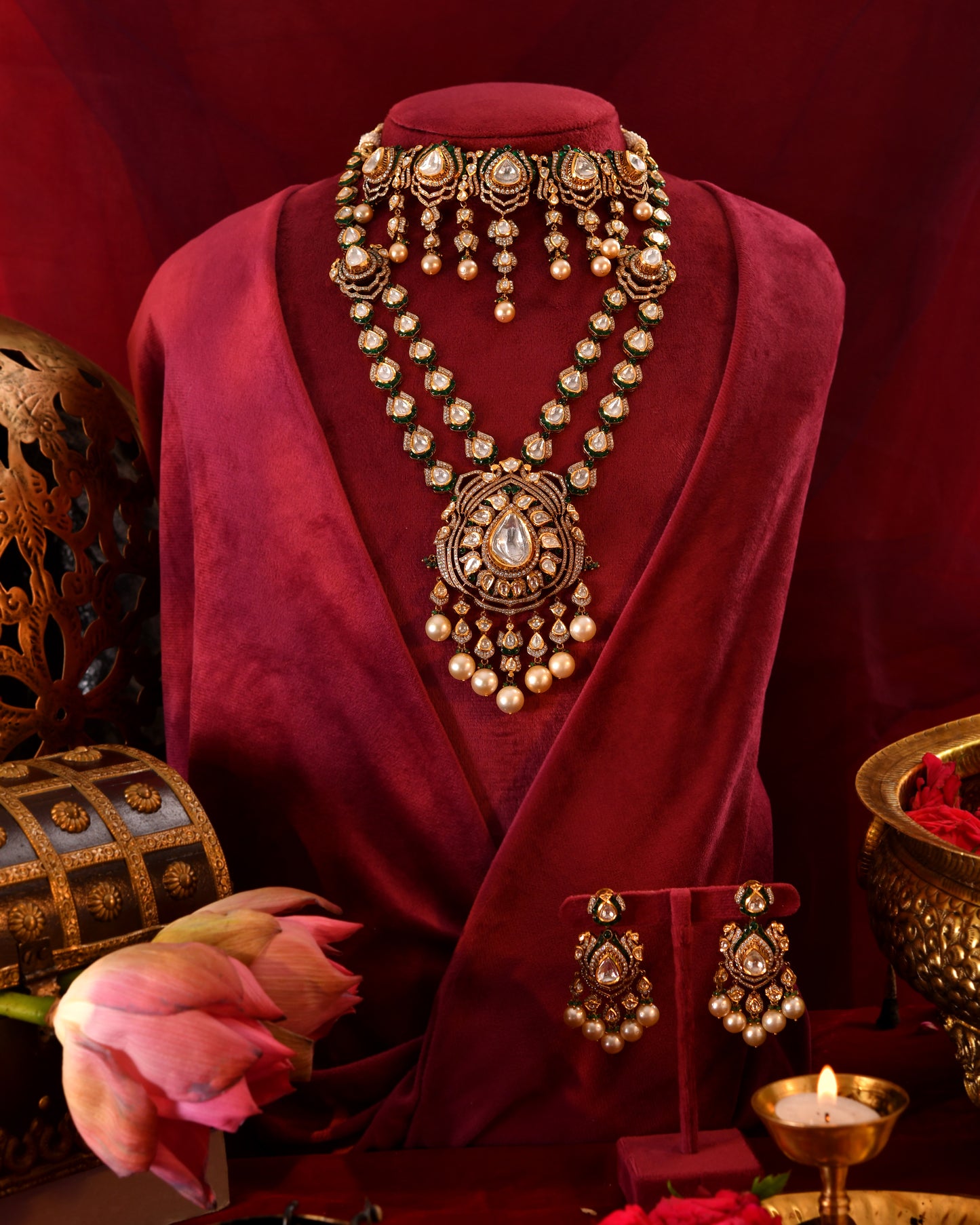 Mahika mesh emerald earrings