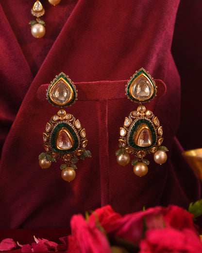 Mahika mesh emerald earrings