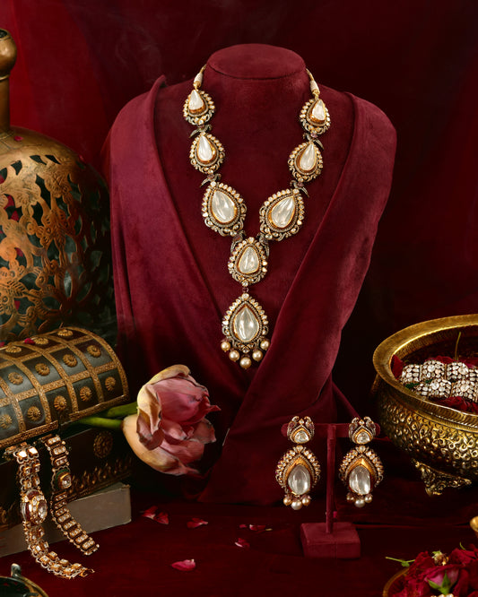 Gulbhaar kilwas necklace