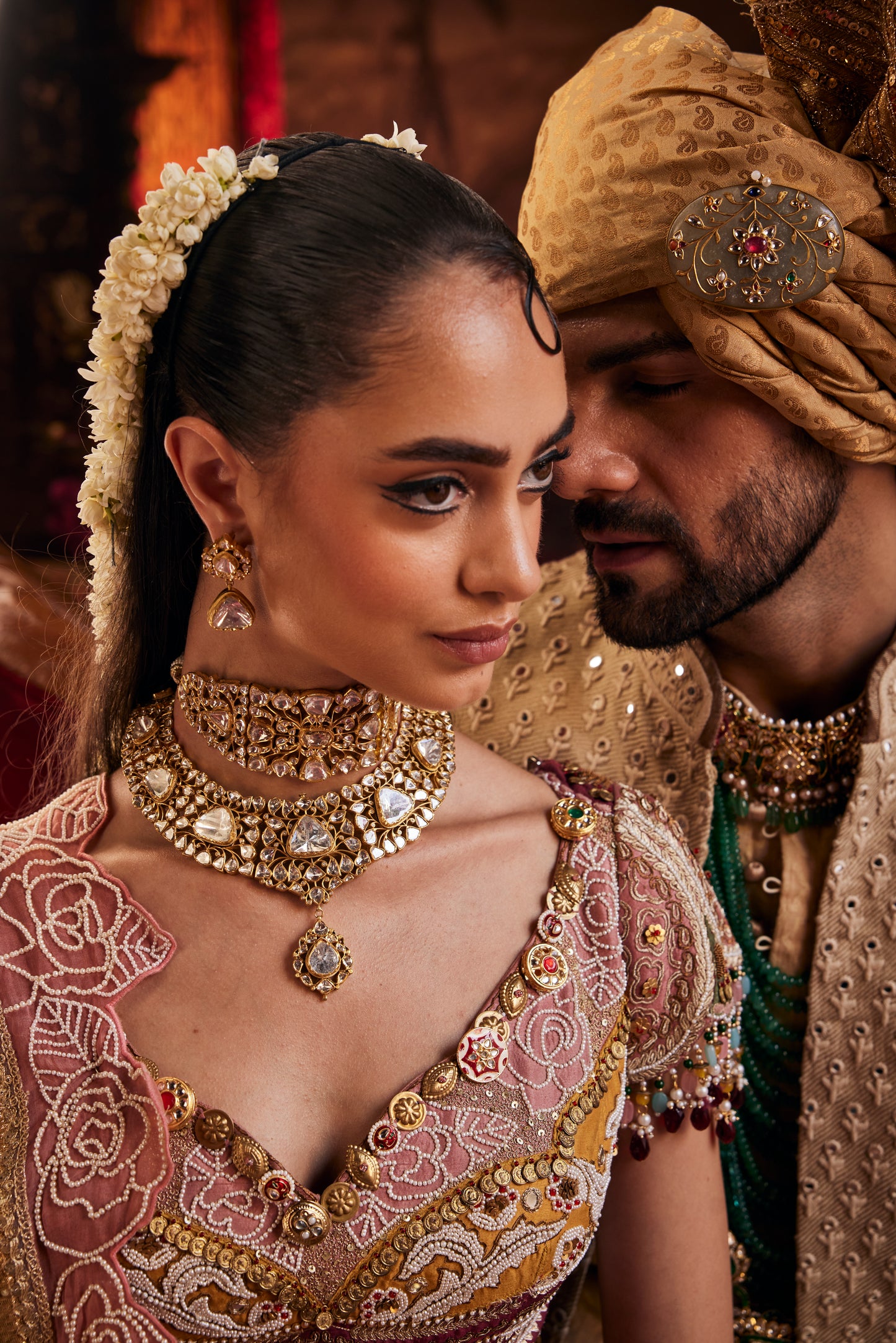 Rajsi roop gold chokar (kundan)