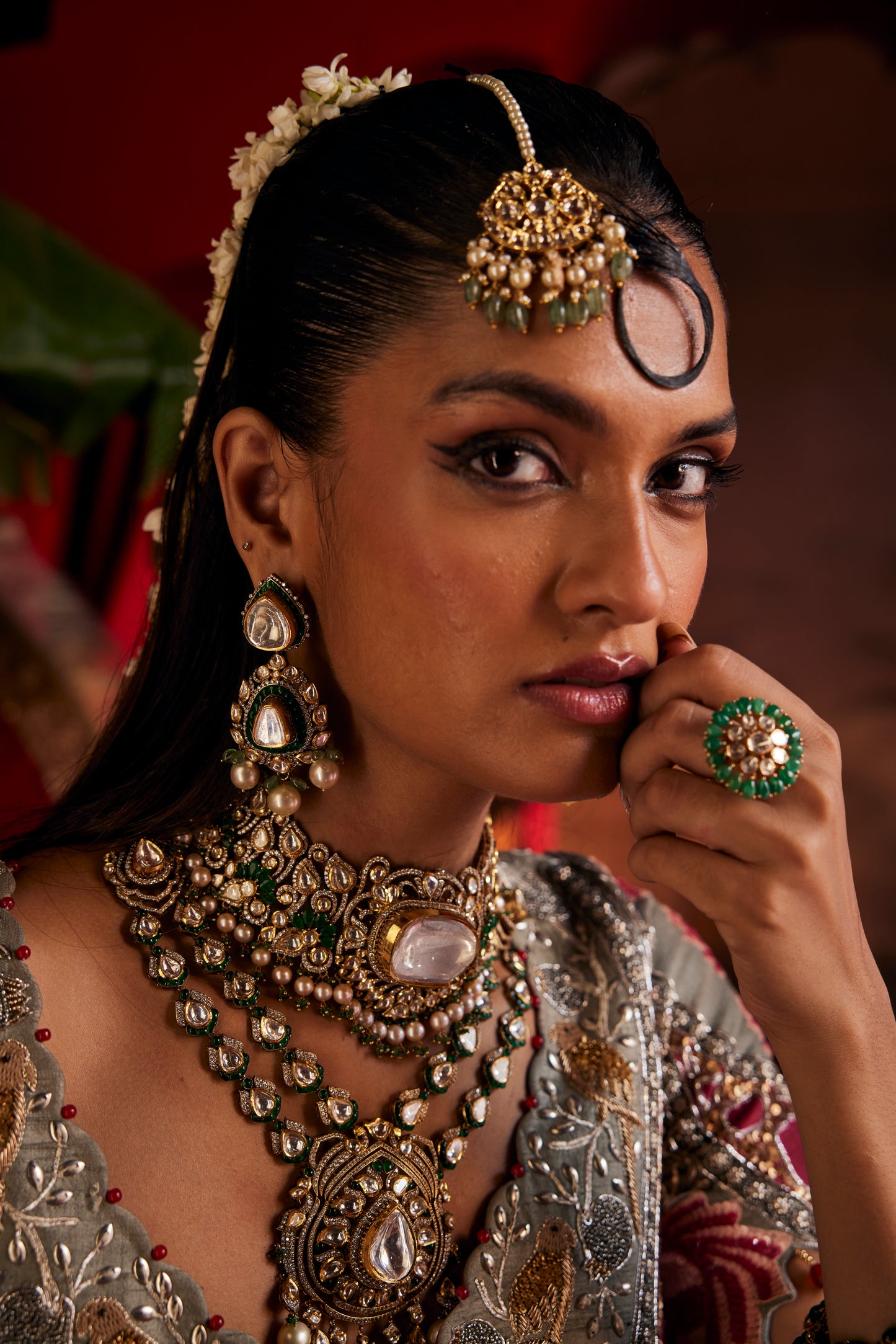 Mahika mesh emerald earrings