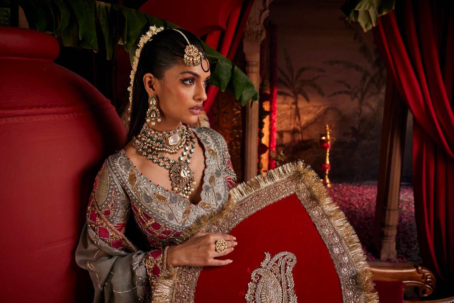 Mahika mesh emerald earrings