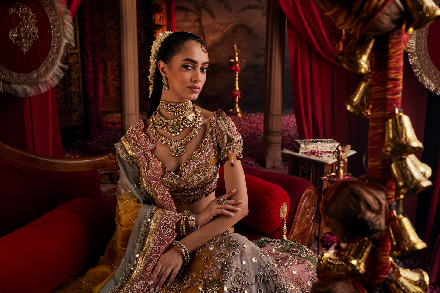 Keasriya gold necklace