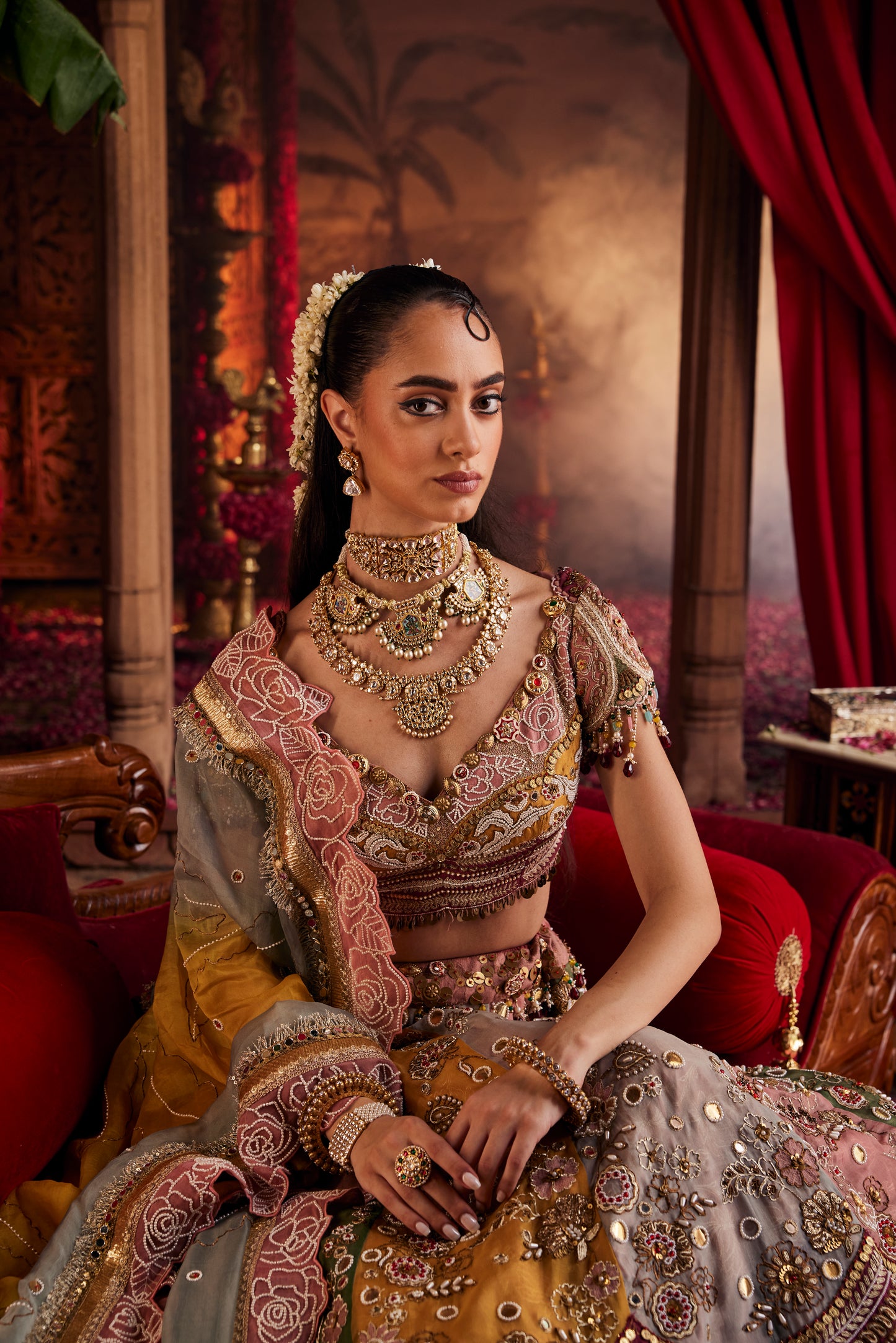 Keasriya gold necklace